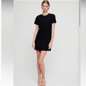 Aritzia Babaton Patricio Black Short Sleeve Mini Dress in Black Sz 0